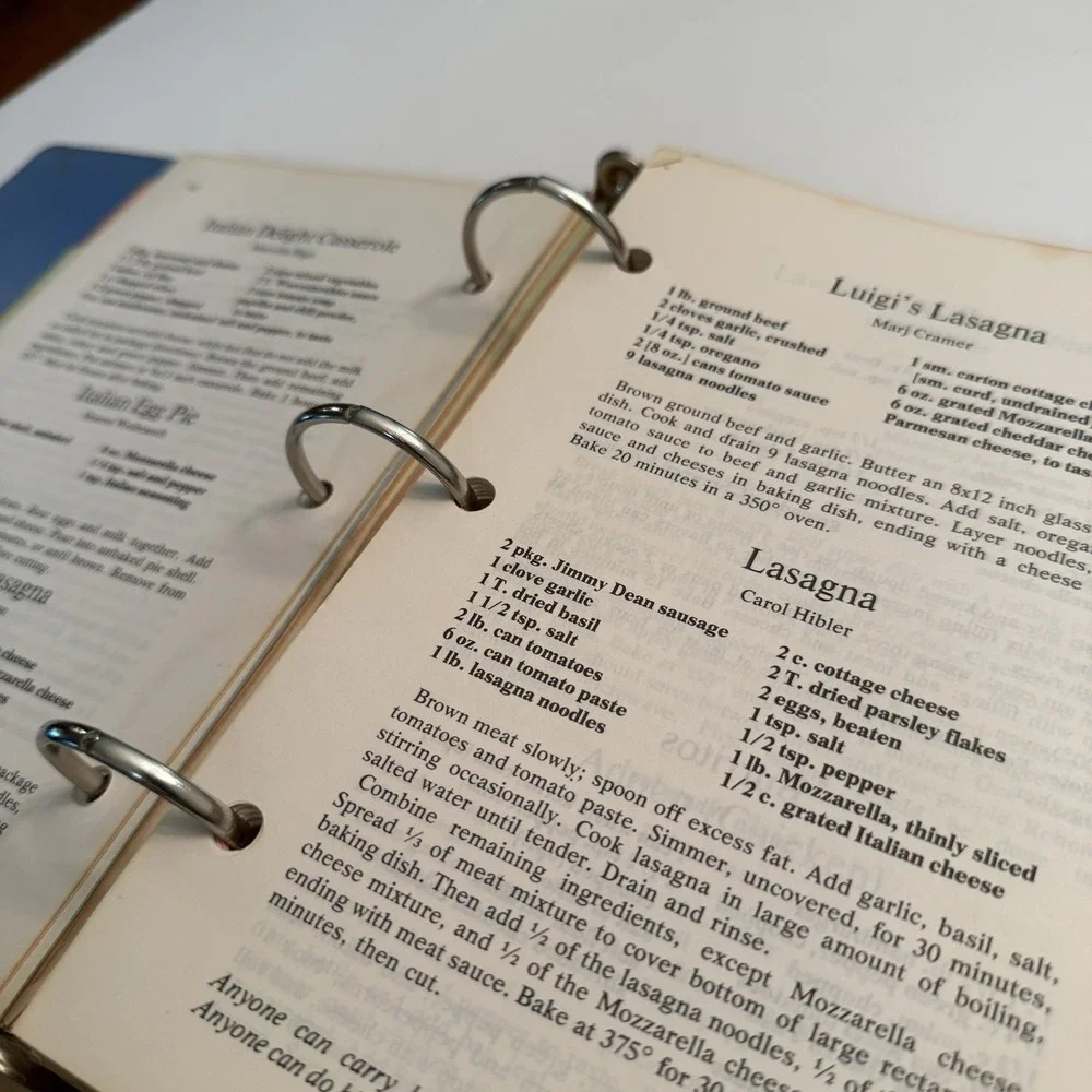 GFWC Iowa Federation Cookbook 3 Ring Binder Recipes Vintage